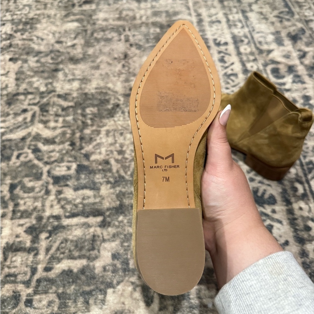 Marc Fisher Tan Suede Ankle Booties Chelsea Style size 7 - Picture 8 of 9